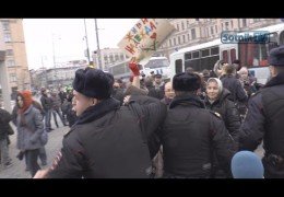 МОСКВИЧИ ОБРАТИЛИСЬ К САВЧЕНКО И БЫЛИ ЗАДЕРЖАНЫ